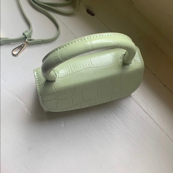 Blogger fav mini green leather bag - Picture 2 of 5